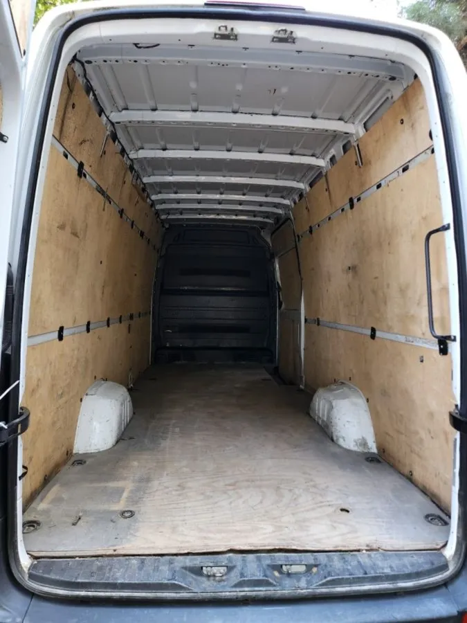 Photograph from the provider’s advert — Truck rental (2/3)